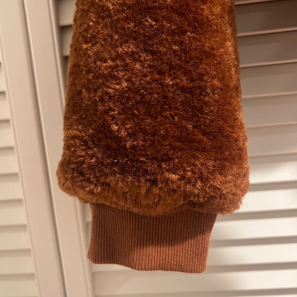 LIKE NEW Blank NYC Brown Cropped Jacket - Picture 6 of 7